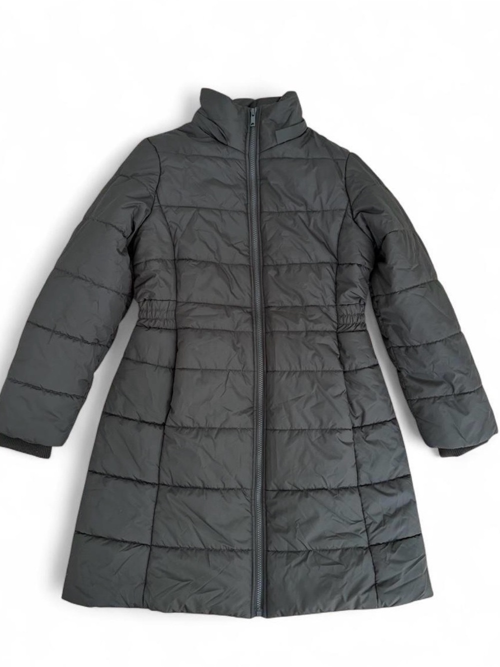 Banana Republic petite women’s black puffer coat.  No hood. High neck.